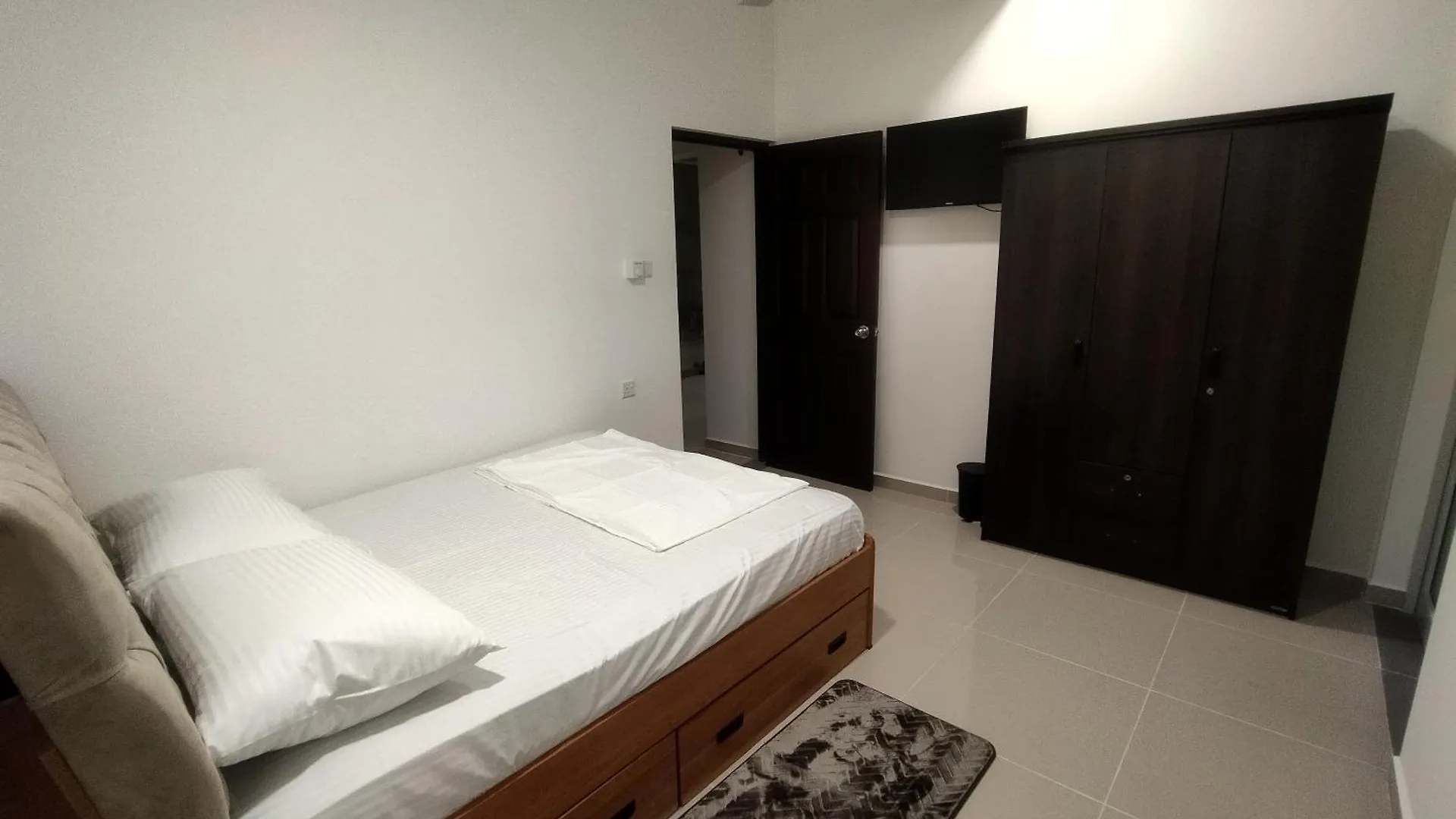 Luxe Homestay Negombo 0*,  Sri Lanka